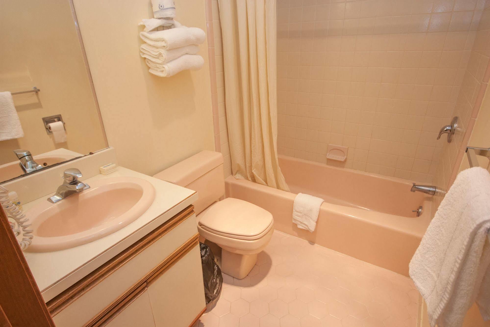 Calypso Boutique Hotel Wildwood Exterior foto
